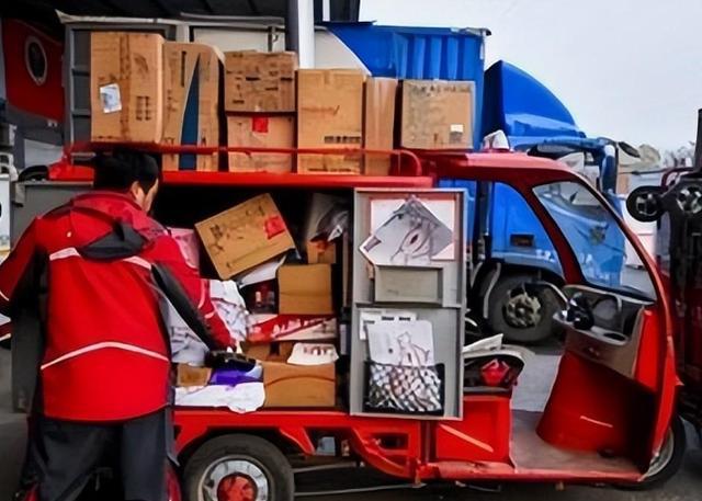九游体育：京东001号快递员退休：死心塌地工作16年刘强东承诺的房给了吗(图11)