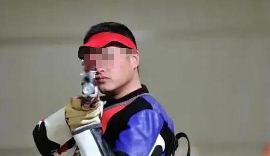 比中植更雷？80吨假黄金撬动3000亿1人亏光200亿98家企业凉凉(图8)