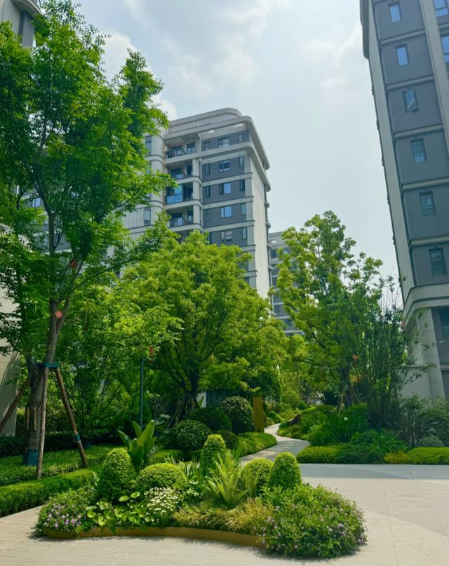 九游体育网站：住小区5年才知道5种情况下能减免50%物业费后悔太晚知道了(图6)