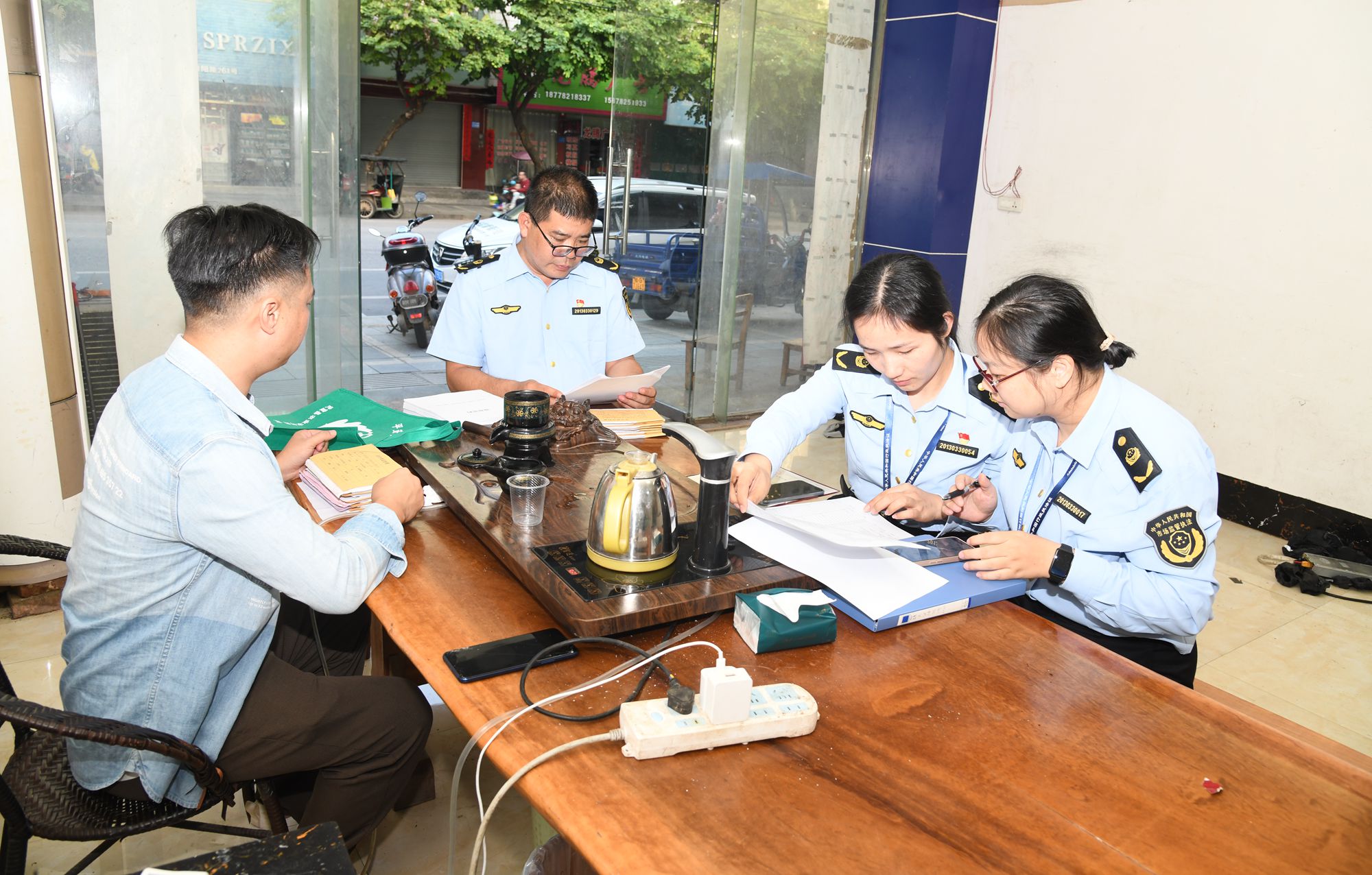 广西来宾市武宣县市场监管局开展双随机和“互联网+”监管有成效(图2)