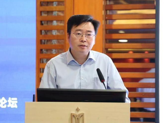 九游体育：第三届大连仲裁周系列活动之数智驱动·法仲护航——数据要素与人工智能赋能实体经济高质量发展论坛成功举办(图5)