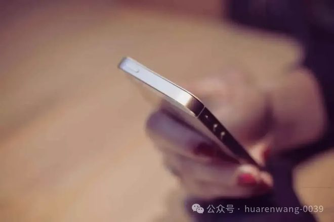 接电话别乱说话！最新AI诈骗技术曝光已波及意大利！(图2)