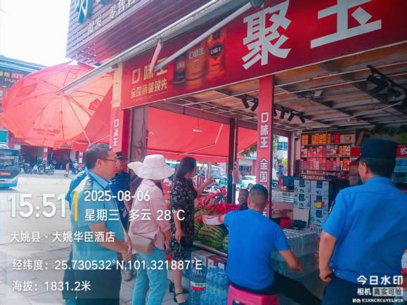 守牢安全防护门城管入户显担当(图2)