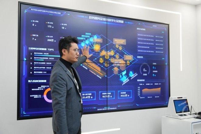 向“新”出发丨重庆数字笔迹AI识别技术打通无纸化“最后一公里”