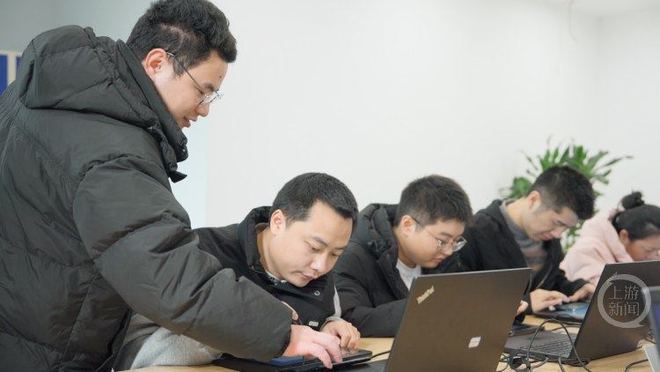 向“新”出发丨重庆数字笔迹AI识别技术打通无纸化“最后一公里”(图2)