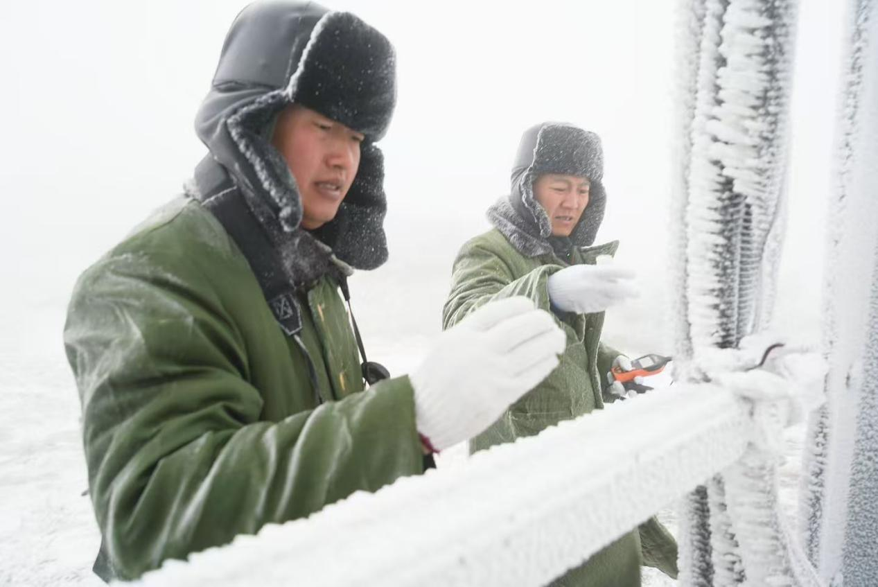 国网山西省电力公司开展立体式巡检守护电网安全(图2)