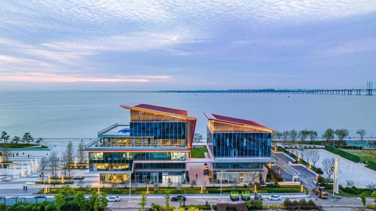 九游体育网站:滨海艺境岁启新章青岛滨海国际艺术中心肇啓暨丙午迎春书画展圆满开幕央企匠心筑就艺术人居新标杆(图8)