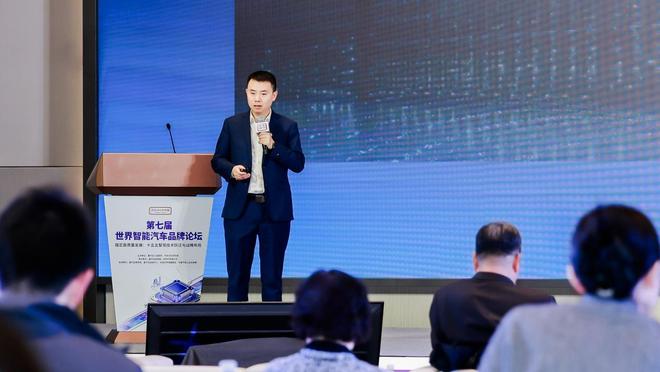 问界以整车智能化创新筑牢辅助驾驶安全核心底座