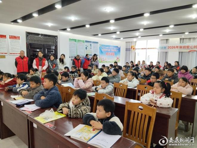 九游体育网站：芦茅塘社区爱心托管班开班暖心护航青少年假期(图3)