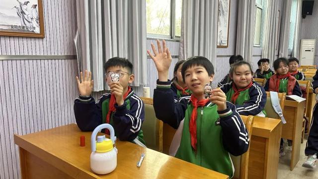 交警蜀黍进校园！这堂交通安全课太“上头”(图5)