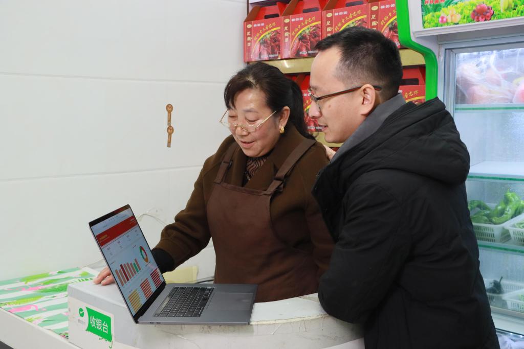 九游体育:焦点丨从跟风“养虾”到理性选择:AI智能体该怎么用(图2)