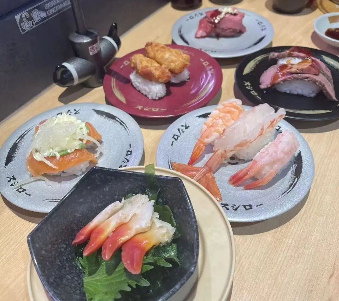 九游体育:手握300亿资金一个项目赚80亿他投出东鹏特饮、老乡鸡、自然堂(图4)